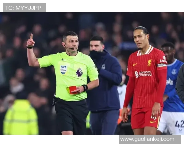 世界杯精彩对决曼联大胜阿森纳红牌事件引发全场热议