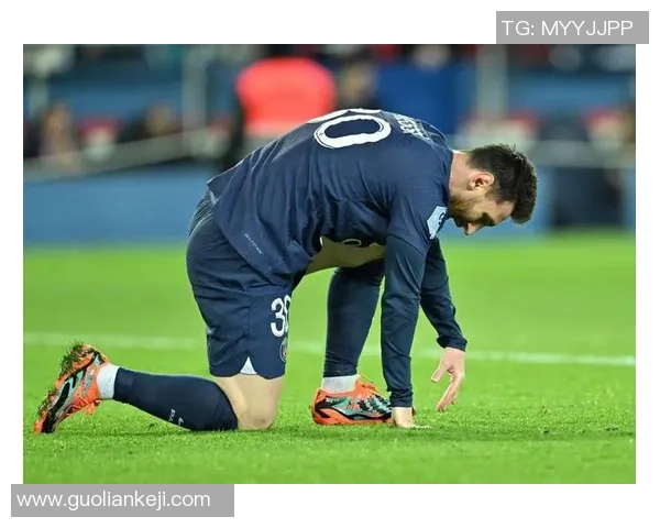 意甲激战：巴黎圣日耳曼险胜波尔图红牌事件引发全场热议