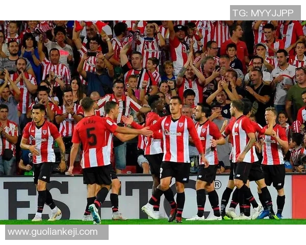 国王杯惊天冷门巴萨4-0阿森纳乌龙球引发全场狂欢