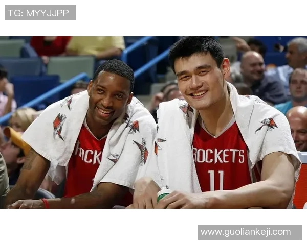 当篮球巨星madaro遇上姚明两位传奇的碰撞与友谊如何改变了体育界的格局