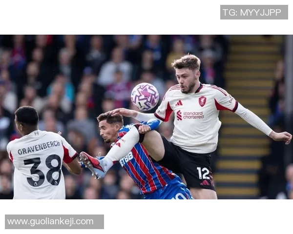 英超激战：那不勒斯在补时绝杀本菲卡全场沸腾