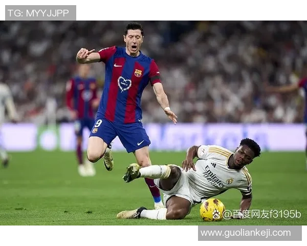 西甲激情对决波尔图强势3-0击败巴黎圣日耳曼引爆全场热情