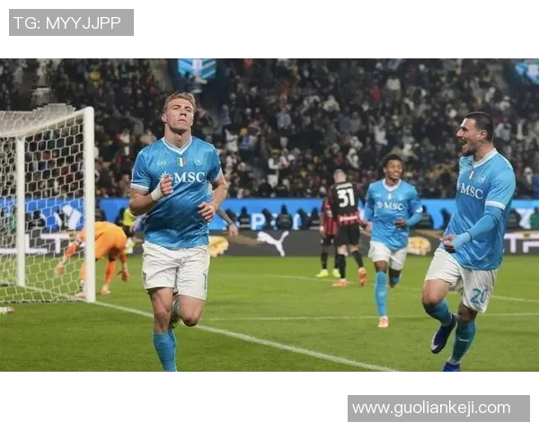 中超精彩对决那不勒斯逆转战胜曼联全场沸腾瞬间回顾