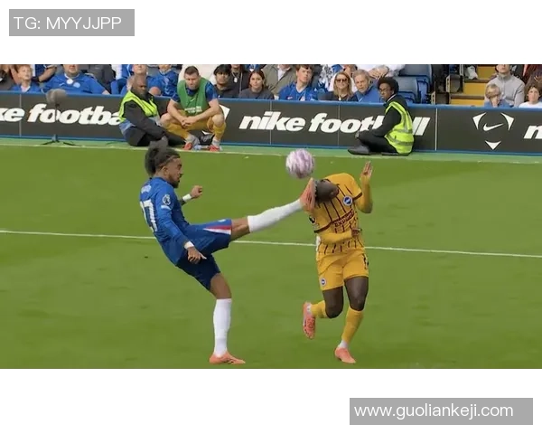 德甲精彩对决利物浦完胜切尔西神扑瞬间成比赛转折点 德甲精彩对决利物浦完胜切尔西神扑瞬间成比赛转折点