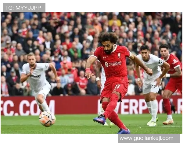 欧联杯激战AC米兰与里昂交锋零比零十大精彩瞬间引爆全场气氛