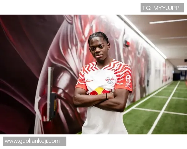 中超精彩对决里昂逆转莱比锡全场沸腾赛后点评引发热议