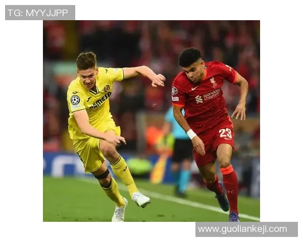 世界杯精彩对决那不勒斯与拜仁激战成平引发争议判罚热议