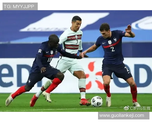 友谊赛巴黎圣日耳曼与本菲卡战平补时争议进球引发全场热议