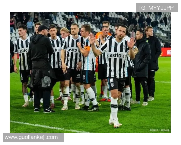 中超热战曼联大胜尤文点球争议引发全场沸腾