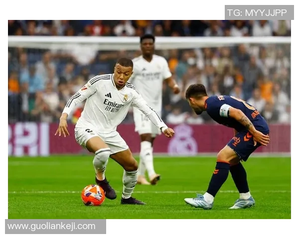 中超激战那不勒斯与皇马握手言和红牌事件引发全场热议