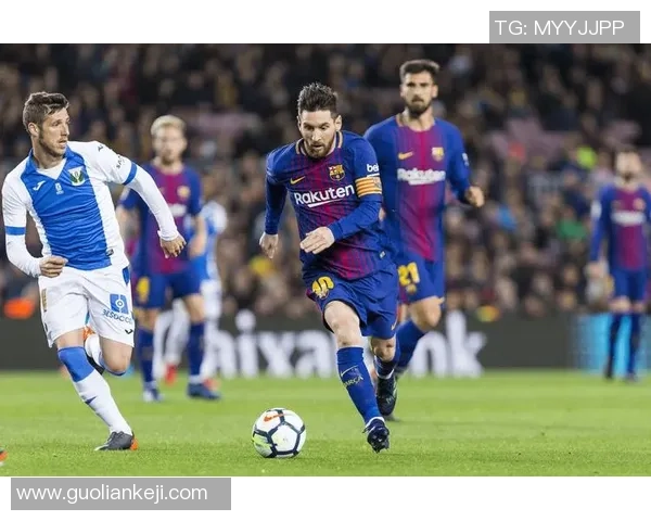 德甲精彩对决巴萨逆转热刺神扑瞬间点燃全场激情分析