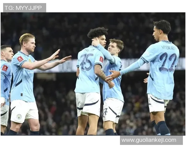 足总杯精彩对决切尔西与曼联战平逆转瞬间引发全场热烈反响分析数据揭秘